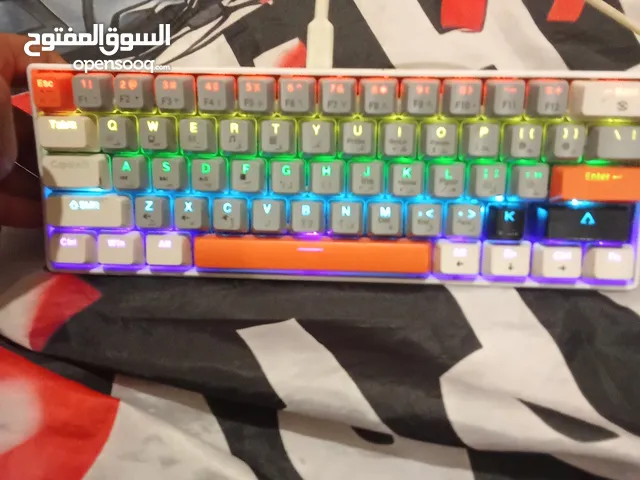 كيبوردات نظيفه وشغاله تمام