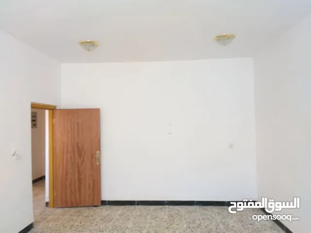 200 m2 3 Bedrooms Townhouse for Sale in Najaf Al Nidaa