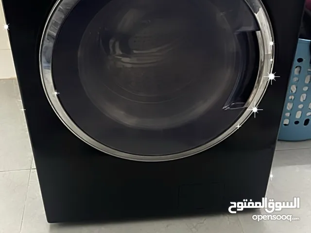 غسالة دايو لون أسود