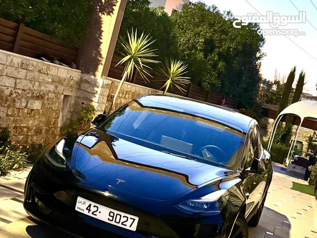 Tesla model 3 Black Edition