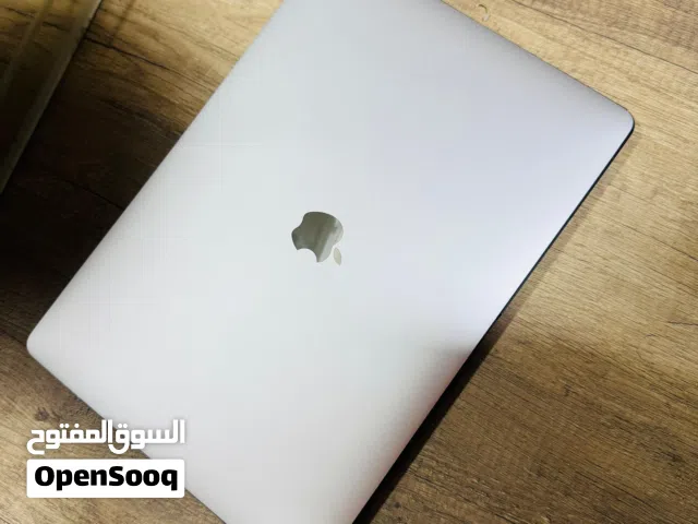 laptop apple بحالة الوكالة