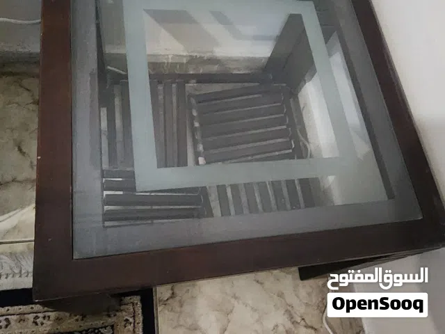 2 tables - طاولة عدد 2.