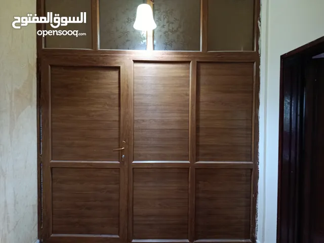 فاصل + باب PVC للبيع