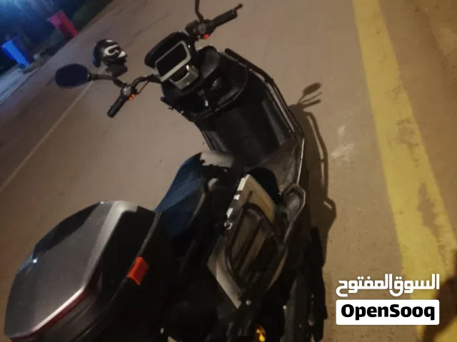 دراجه كهربائيه ام عيون الريان