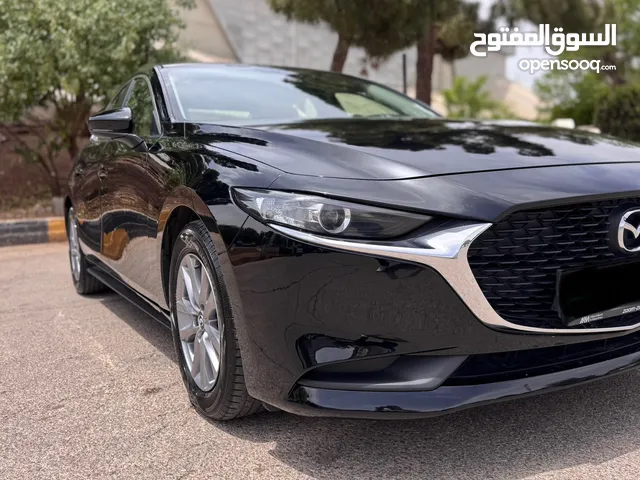 تسليم مفتاح مازدا زوم 3 SkyActive مايلد هايبرد 2023 وارد الخياط عداد 43 ألف كيلو فقط كرت ابيض