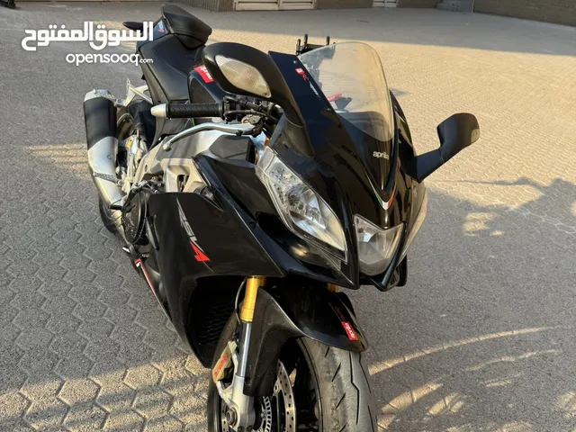 Aprilia rsv4