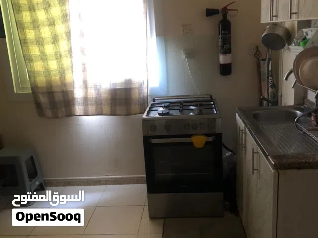 سرير للايجار