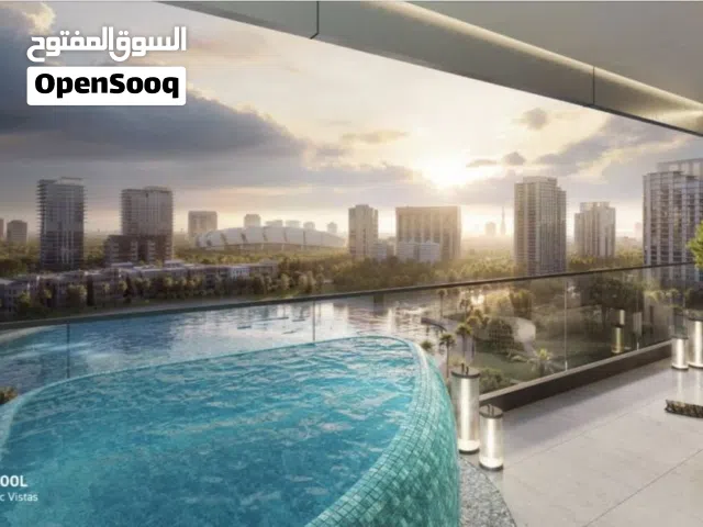 شقة بحمام سباحة خاص - متشطبة و مفروشة بالاجهزة و العفش - في ارقي مناطق دبي - بالتقسيط علي3 سنين