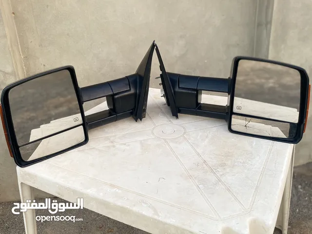مرايات تندرا 2010 استعمال نضيف يوجد شق بسيط أمريكي المكان طرابلس