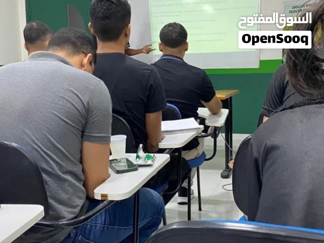 خصوصي لغة إنجليزية للتوجيهي وجميع المراحل التعليمية في بيت الطالب