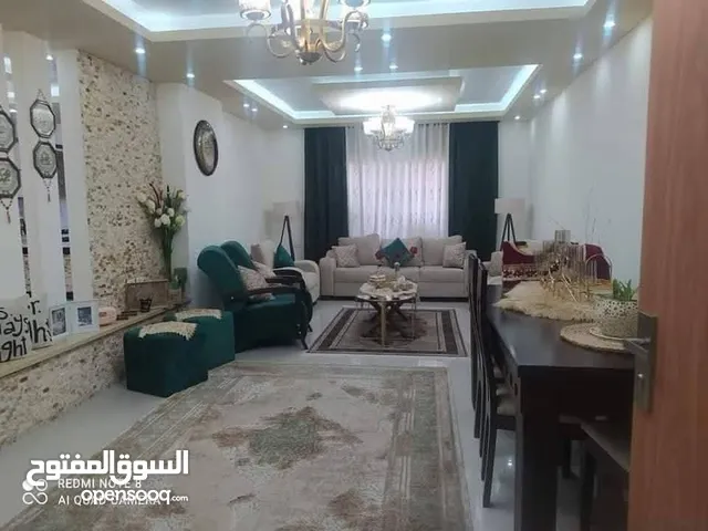 شقة طابقية مميزة للبيع – رام الله عين مصباح – شارع الكرمل