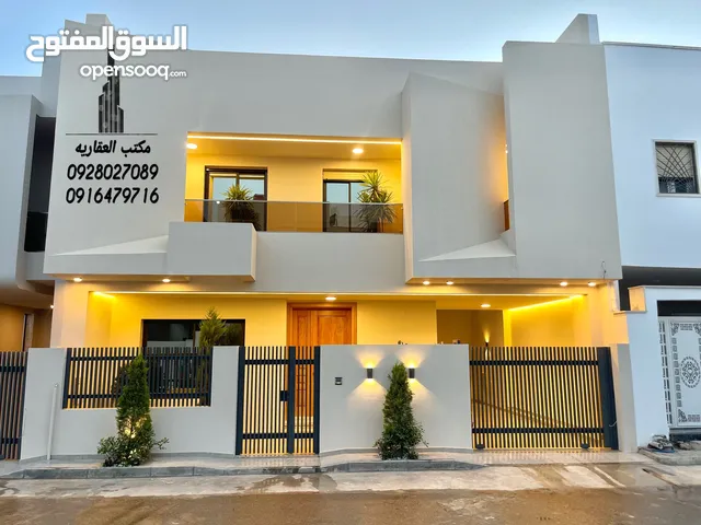 460m2 3 Bedrooms Villa for Sale in Tripoli Al-Serraj
