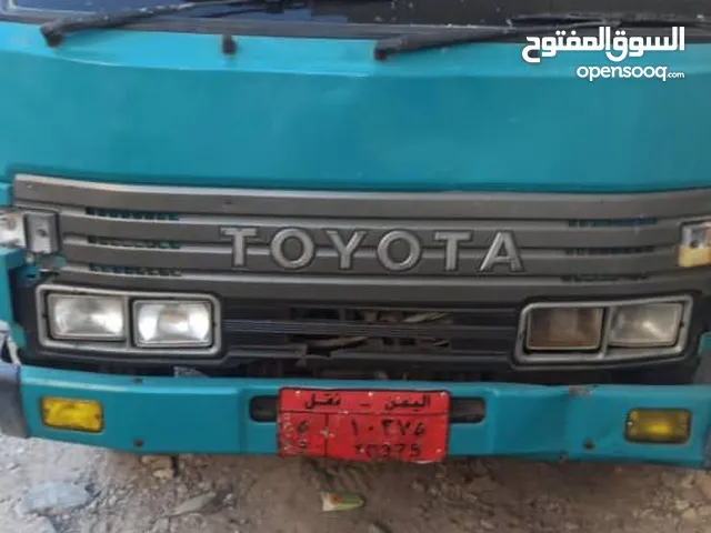 للبيع قلاب تويوتا