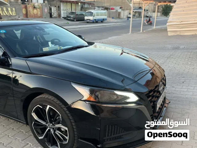 نيسان التيما