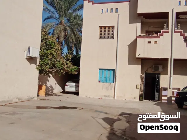 200 m2 More than 6 bedrooms Townhouse for Sale in Tripoli Souq Al-Juma'a