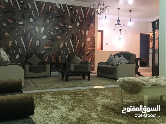 225 m2 3 Bedrooms Townhouse for Sale in Tripoli Al-Kremiah