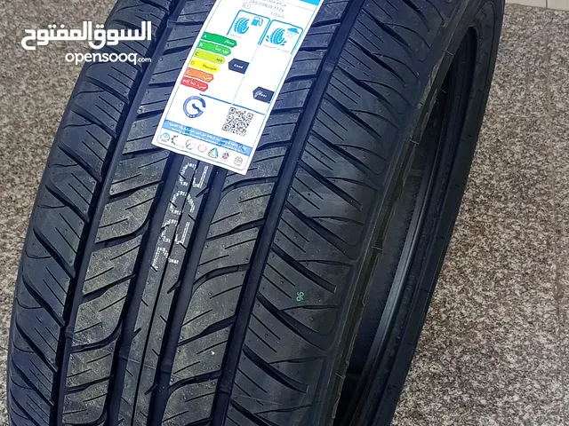 إطارات أصلي دانلوب ياباني مقاس 285/50/20 في الجراند تاير