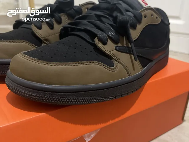 حذاء ترافس سكوت nike air jordan 1 low