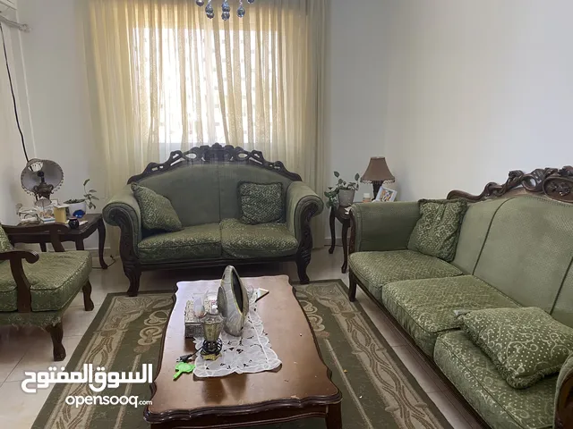 طقم كنب للبيع بحالة جيدة جدا