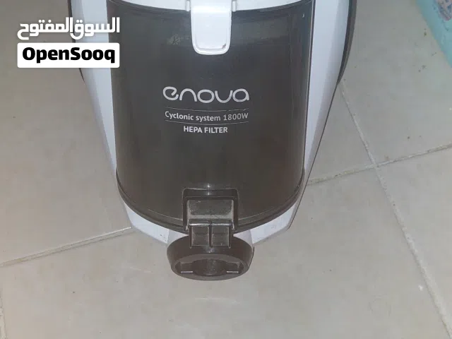 مكنسه كهربائيه 1800 واط HEPA فلتر