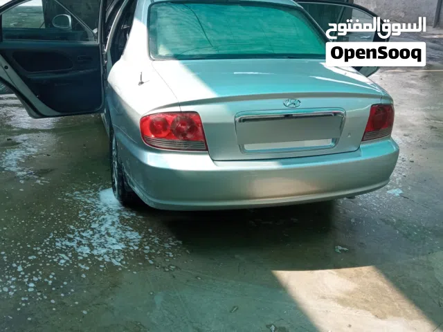 2005 Hyundai Sonata Standard