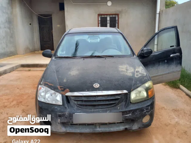 2005 كيا سيراتو LX