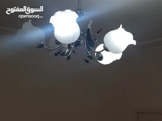 ثريا  لون بني للبيع مستعملة استعمال خفيف
