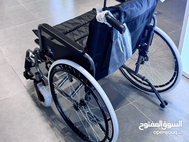كرسي متحرك لذو الاحتياجات الخاصة