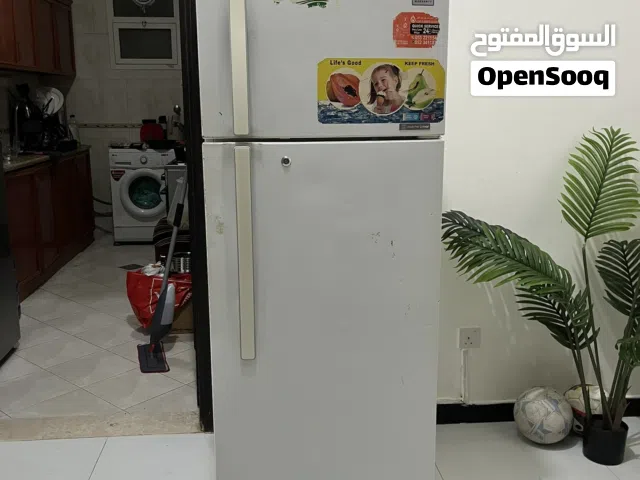 ثلاجه للبيع