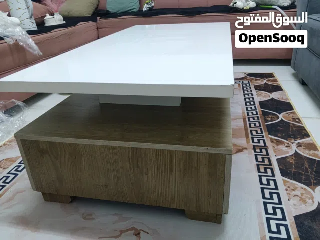 طاولة وسط ..