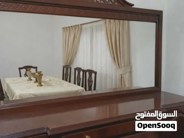 فضية ودنسوار خشب ماليزي