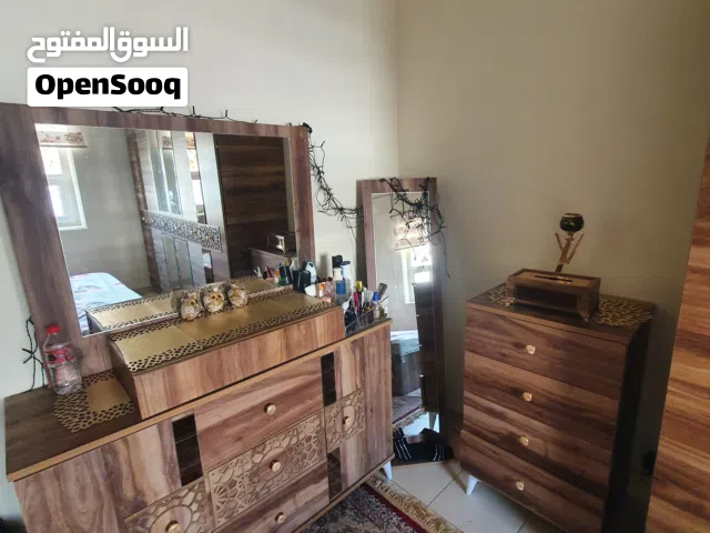 بيع شقة مساحة 100 م شرقي في مجمع بس طابق اول كاش او اقساط من المالك وبدون دلالية ومصفرة من كل الديون