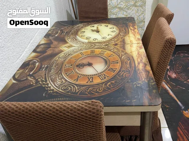 للبيع ميز طعام مع 6 كراسي