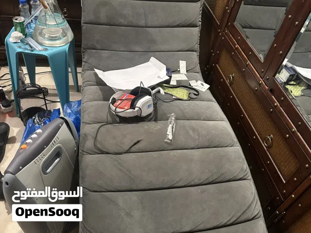 للبيع سوفا لغرف النوم والصالة