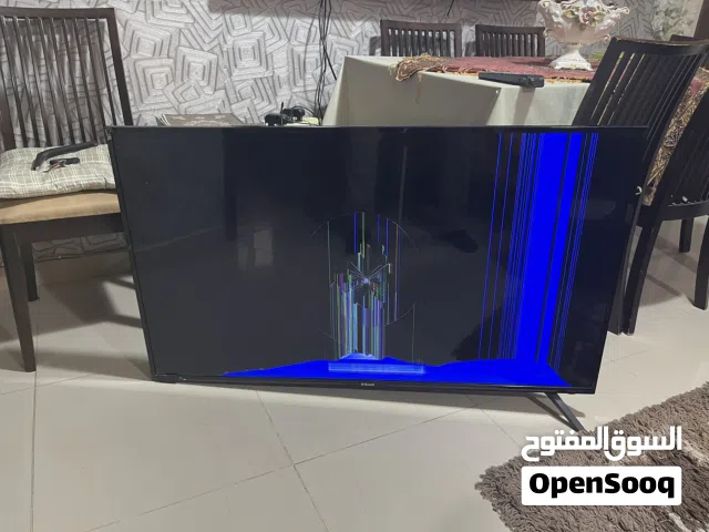 شاشة جي حارد 50 led فيها  كسر للبيع
