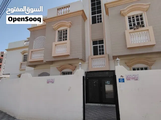 90 m2 2 Bedrooms Apartments for Rent in Muscat Ruwi