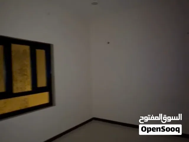 125 m2 2 Bedrooms Apartments for Rent in Basra Tuwaisa