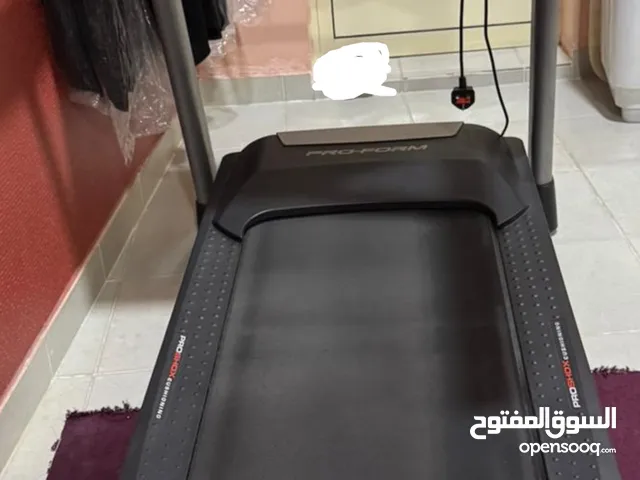 جهاز مشي رياضي جديد جداً