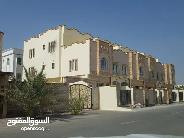 للبيع جزء من توين فيلا في الموالح خلف حدائق الصحوه موقع جميل .