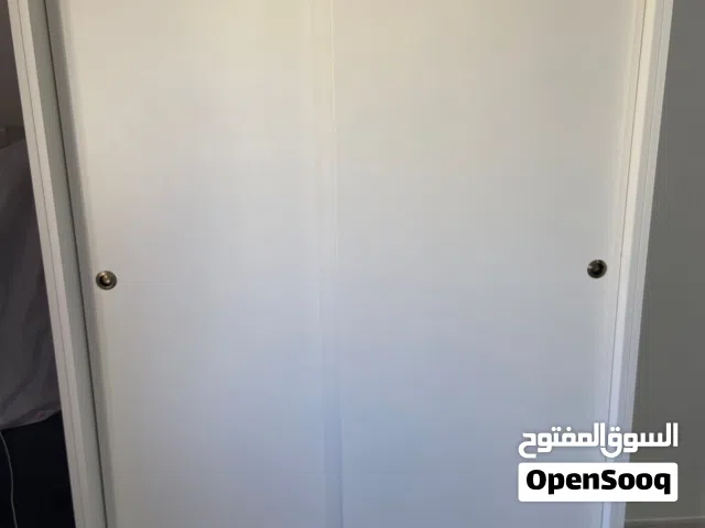 للبيع خزانة أطفال بتصميم IKEA الأصلي – حالة ممتازة جداً