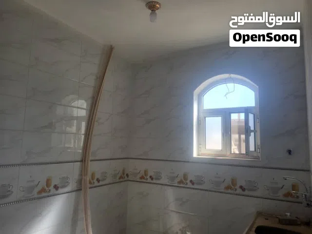 شقق جديدة للإيجار - أول ساكن  الموقع : حزيز  شارع تعز قرب مستشفى 48