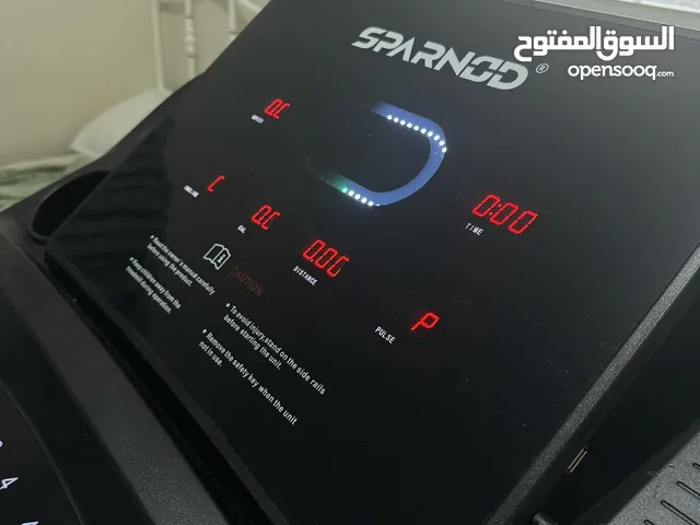 جهاز ركض من براند sparndo ، مع جهاز مساج ( ومع اثقال ) الجهاز جديد مع كامل معداته
