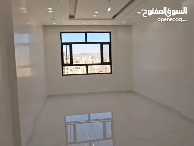 151 m2 4 Bedrooms Apartments for Sale in Sana'a Bayt Baws