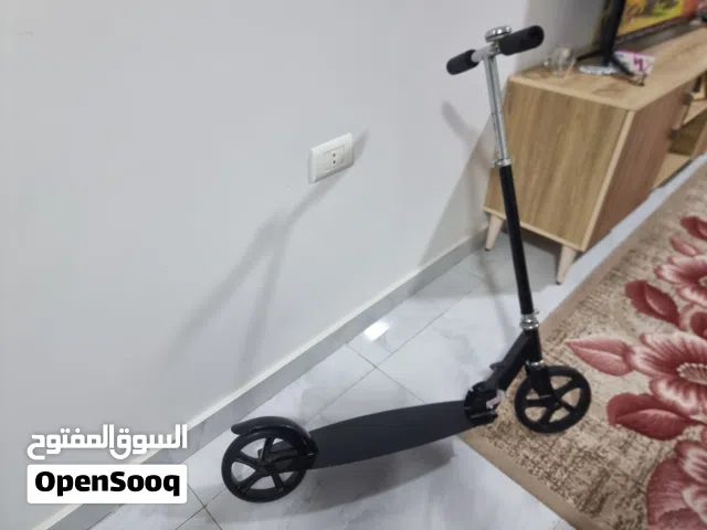 سكوتر دفع جامبو قابل للتعديل ومضاد للانزلاق