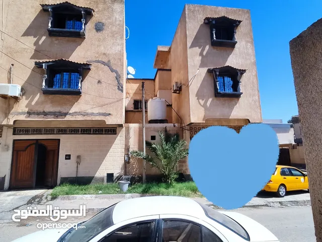 200 m2 4 Bedrooms Townhouse for Sale in Tripoli Janzour
