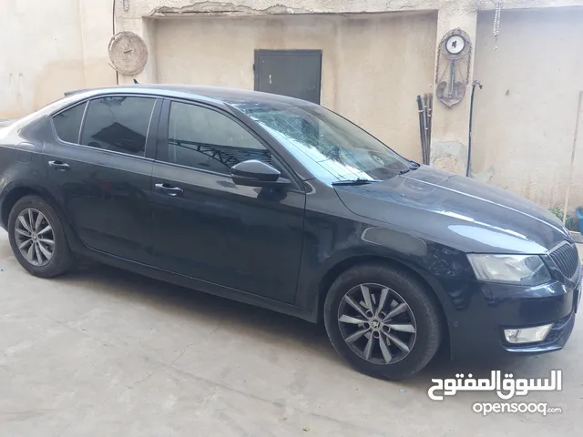 اوكتافيا 2014 جير صالون