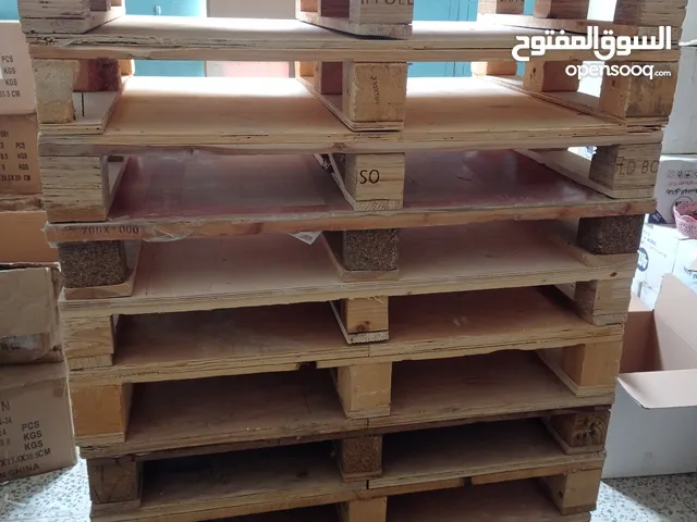 طبليات قوية ونظيفة واطارات خشبية نظيفة للبيع