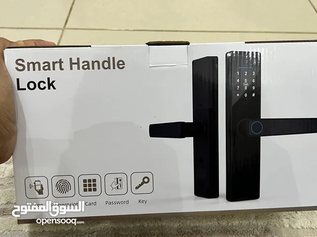 قفل ذكي يعمل بالبصمة للأبواب الخشبية