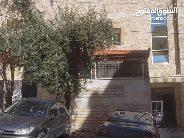 138 m2 3 Bedrooms Apartments for Sale in Amman Al Hashmi Al Shamali