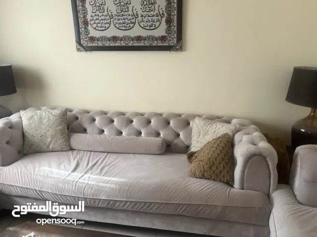 عفش للبيع جميع الأشياء مع جهاز المشي ب500 درهم